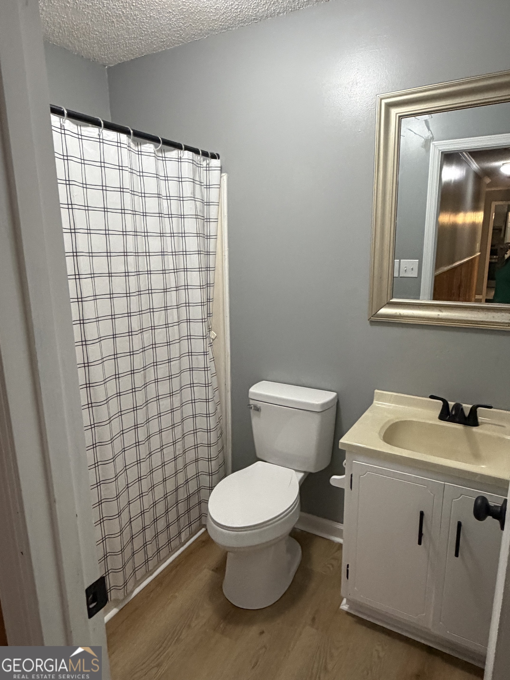 221 Oak Valley Drive Property Photo 12