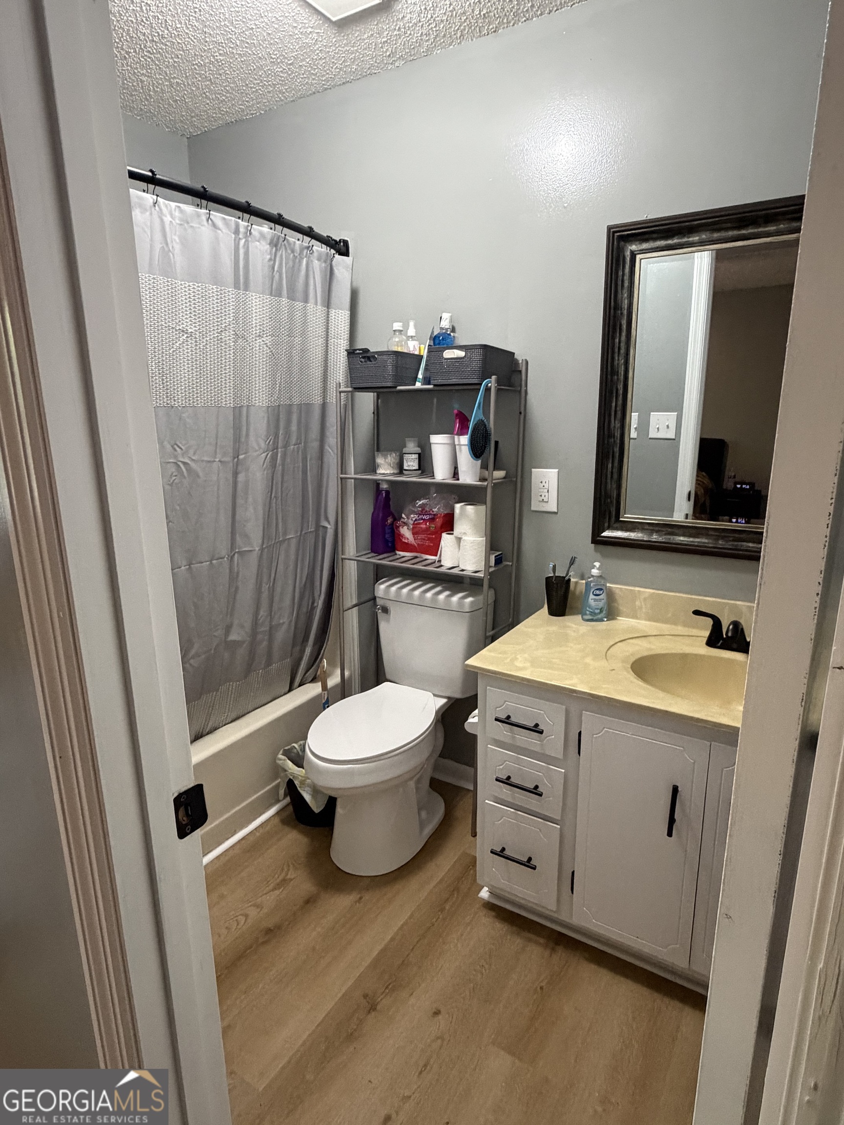 221 Oak Valley Drive Property Photo 13