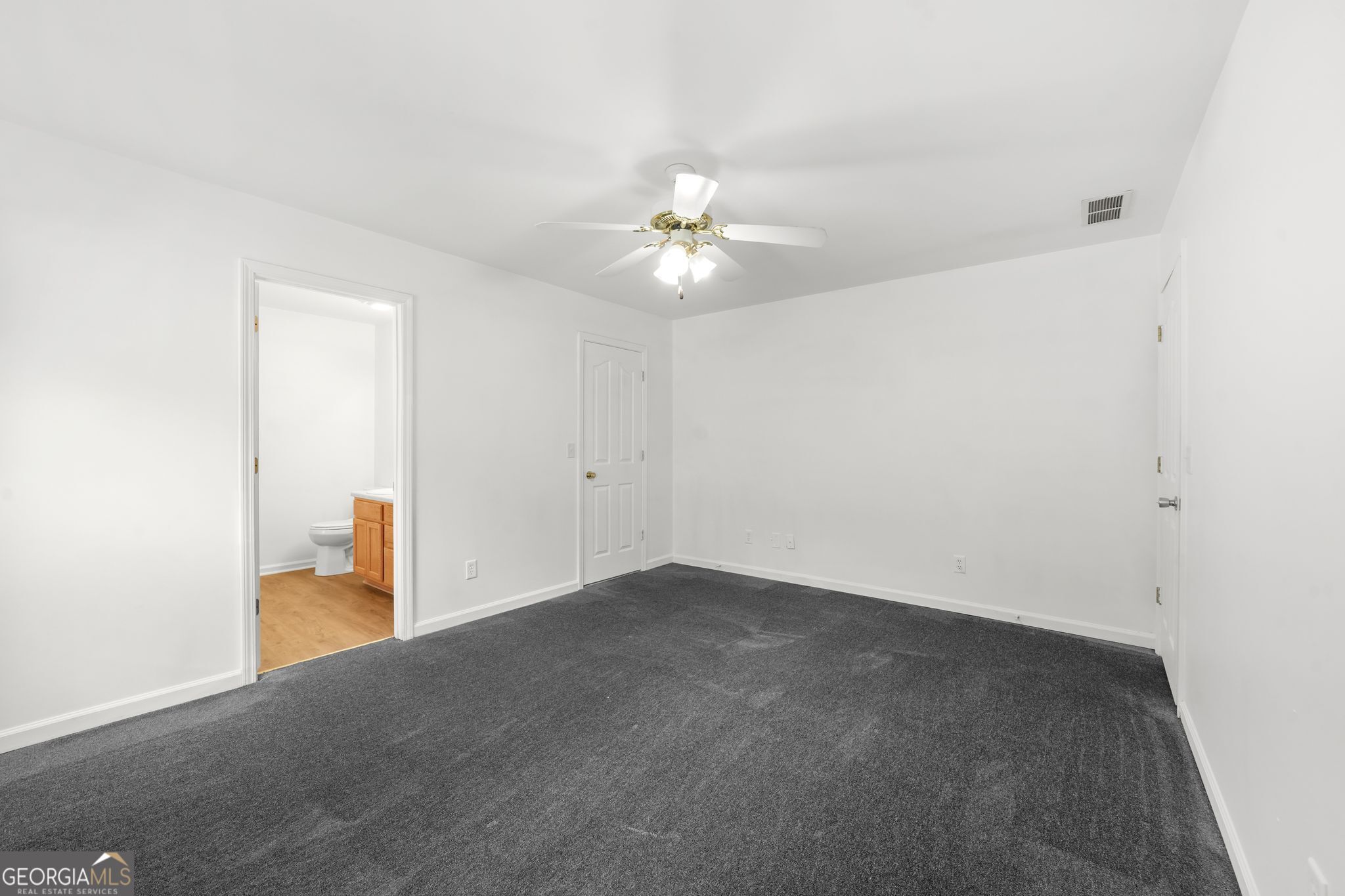 6588 Snowbird Lane Property Photo 8