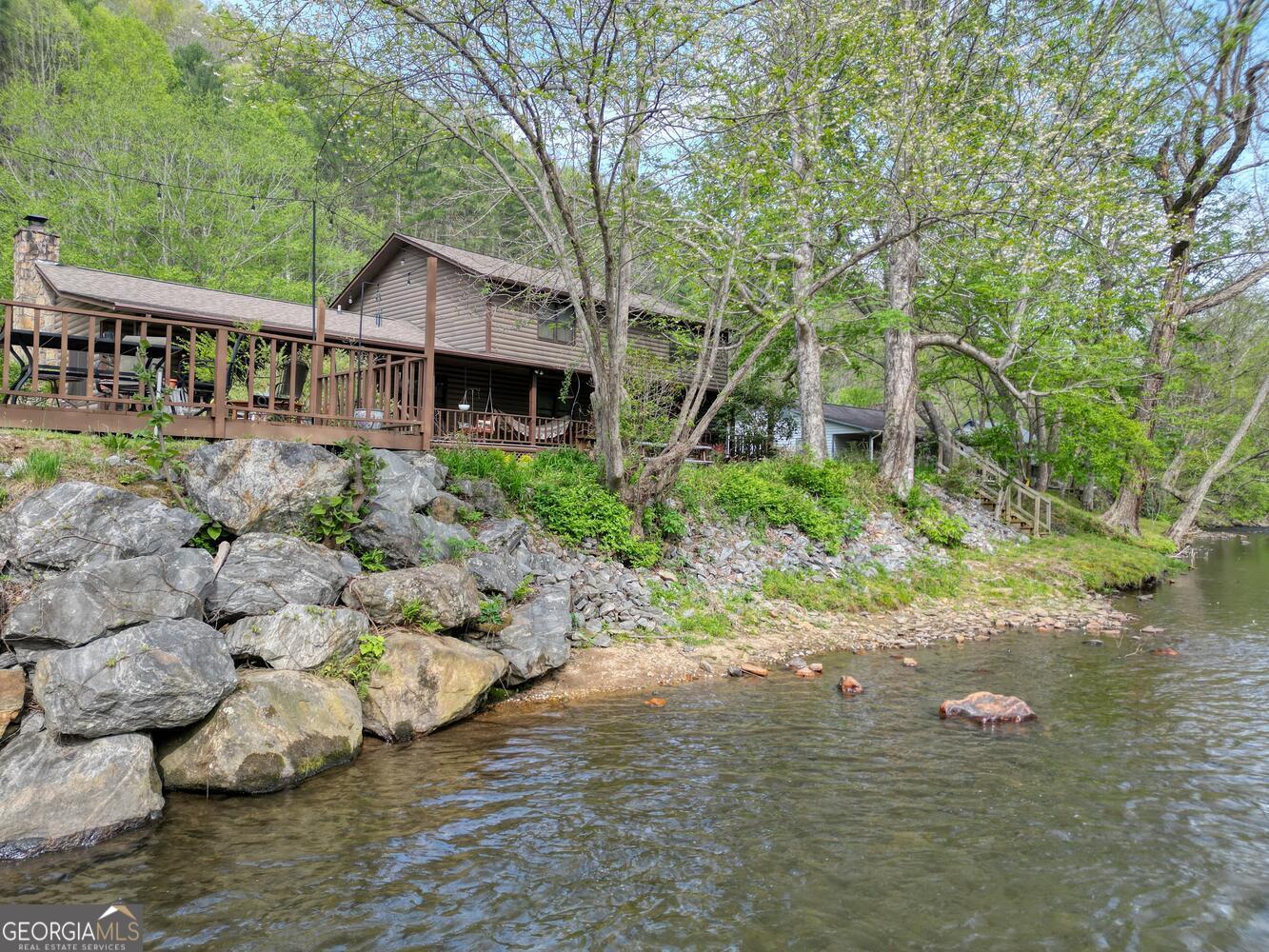 1908 Riverside Drive Property Photo 6