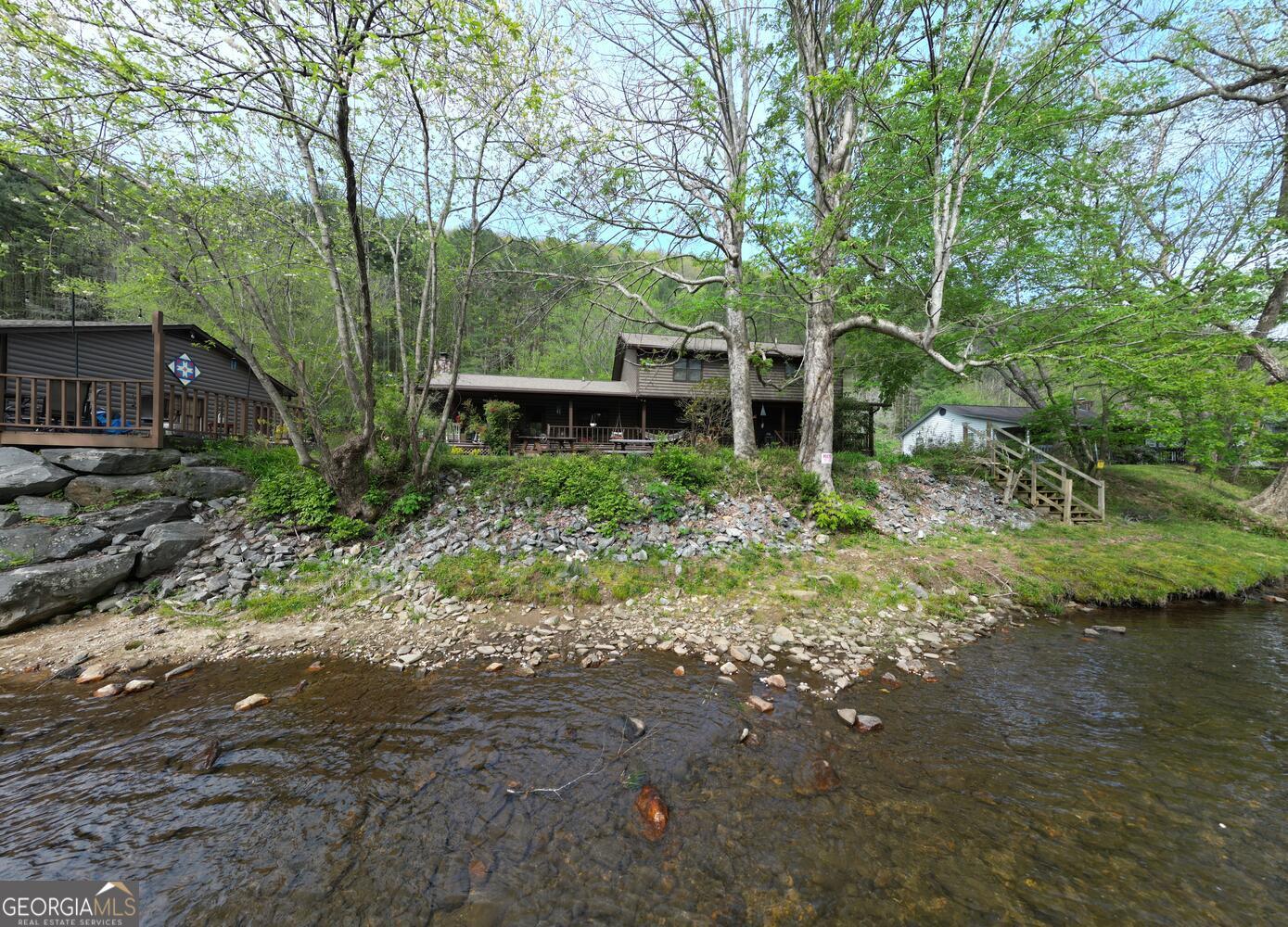 1908 Riverside Drive Property Photo 13