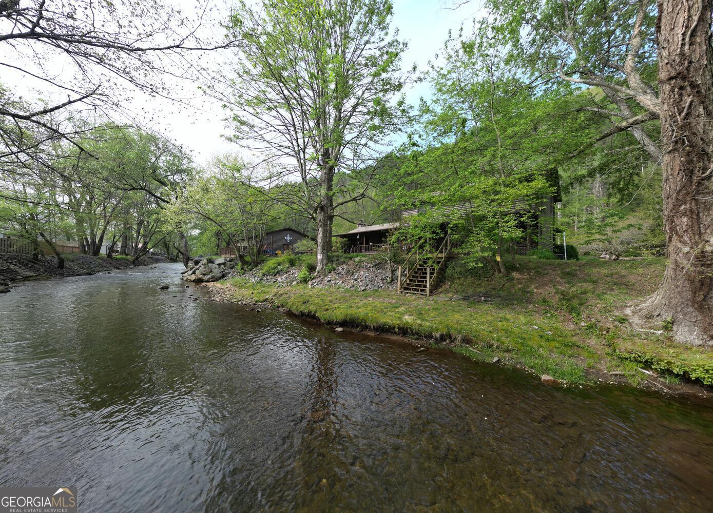 1908 Riverside Drive Property Photo 16