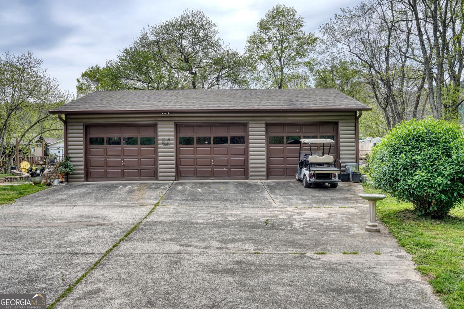 1908 Riverside Drive Property Photo 23