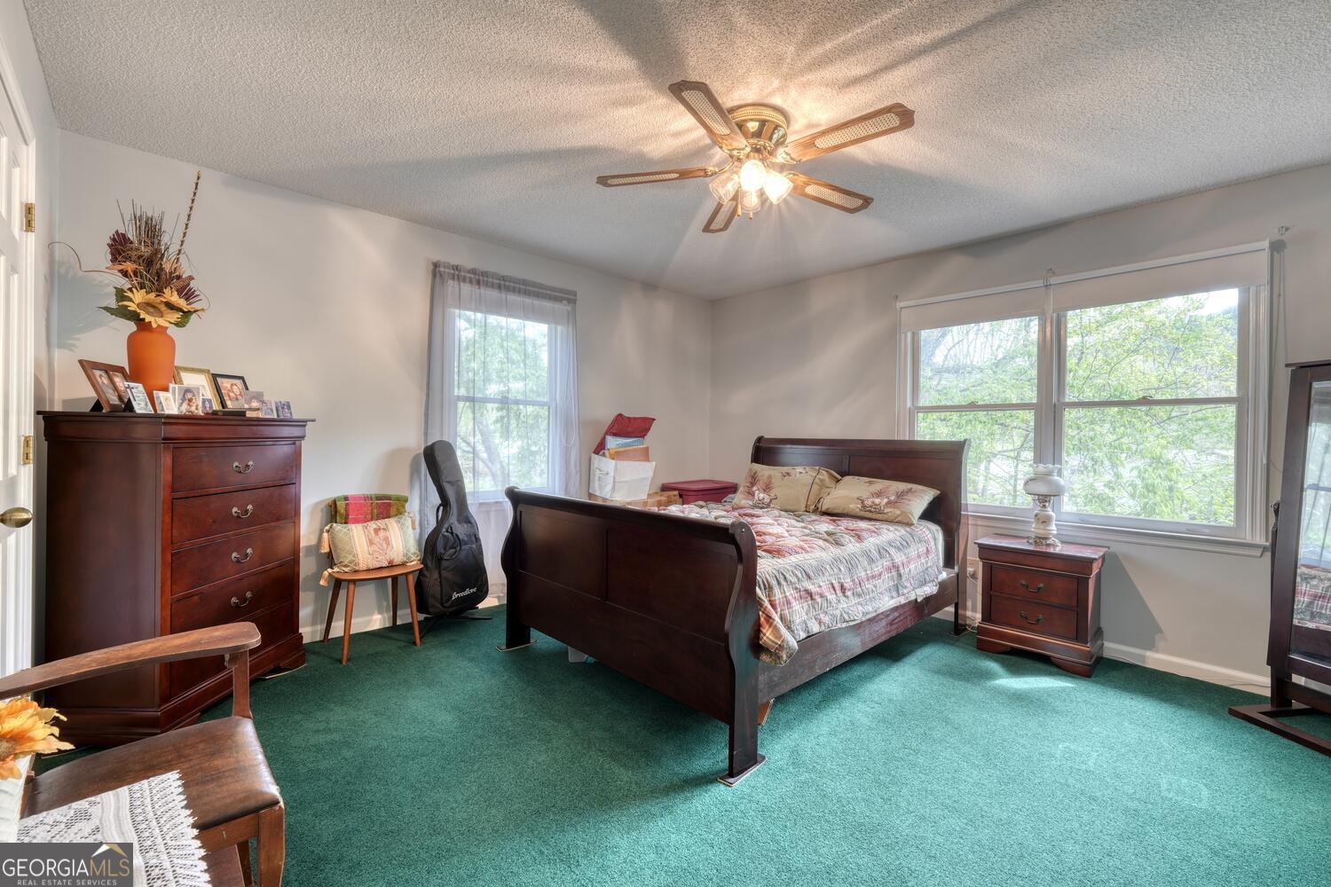 1908 Riverside Drive Property Photo 45