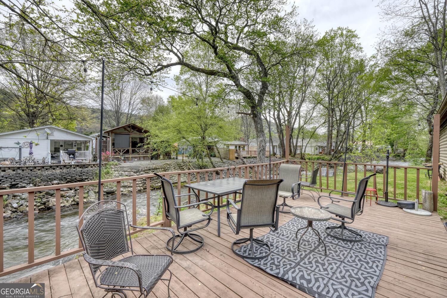 1908 Riverside Drive Property Photo 63