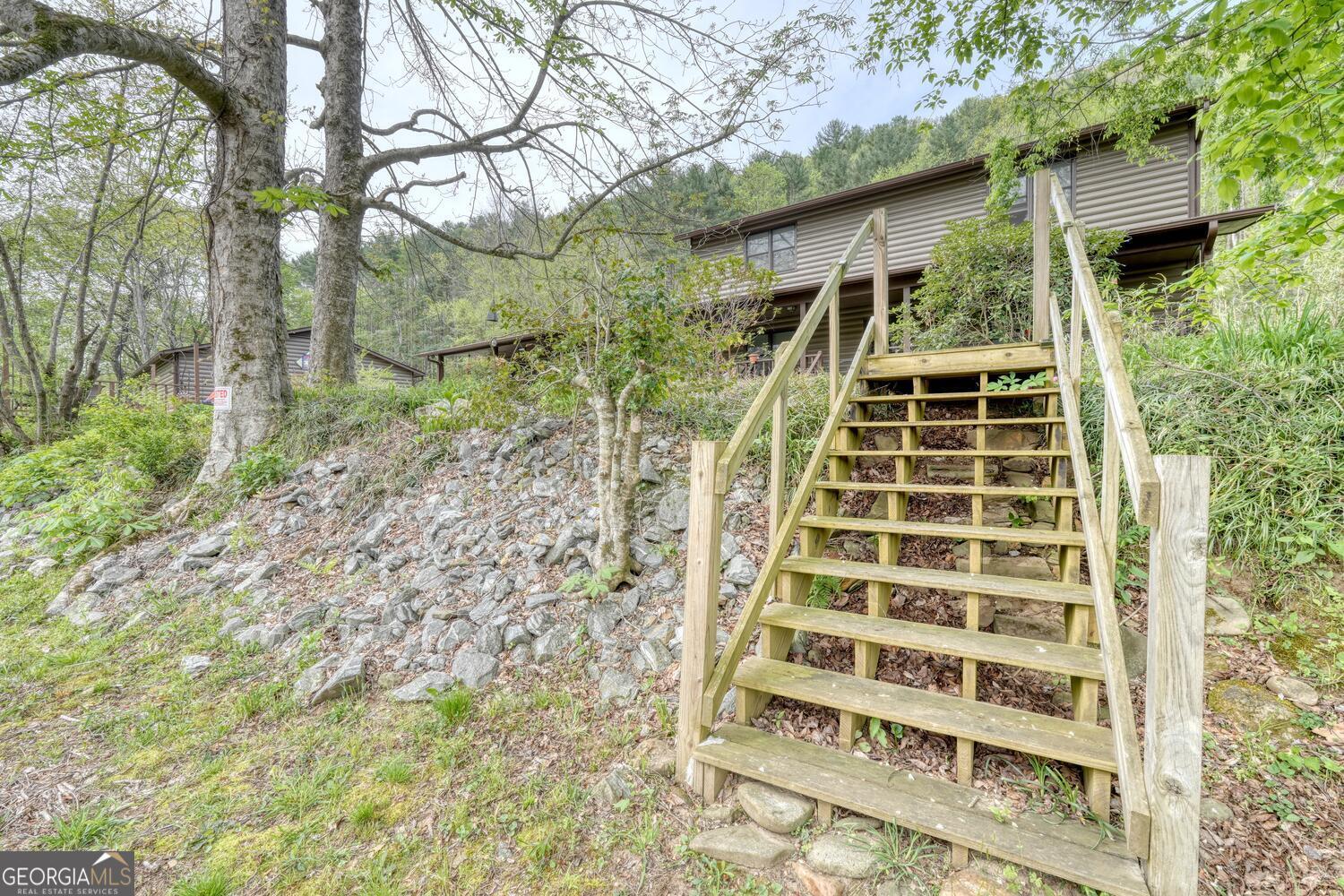 1908 Riverside Drive Property Photo 68
