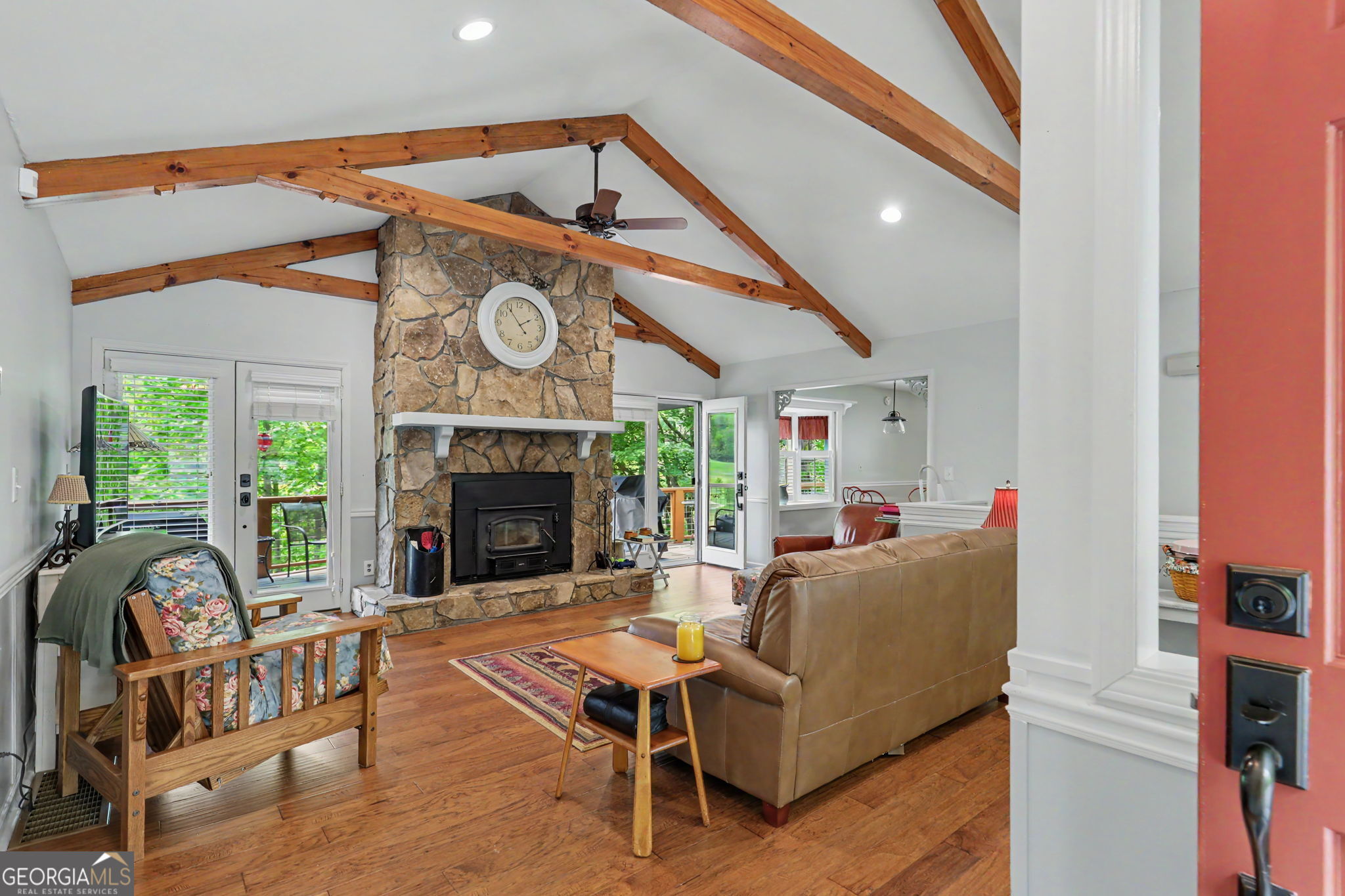 854 Saddleback Circle Property Photo 8
