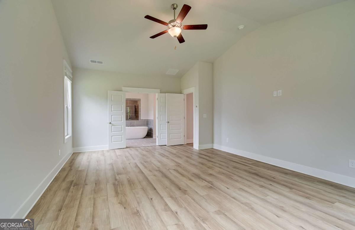 107 Homesite Saddle Drive Property Photo 9