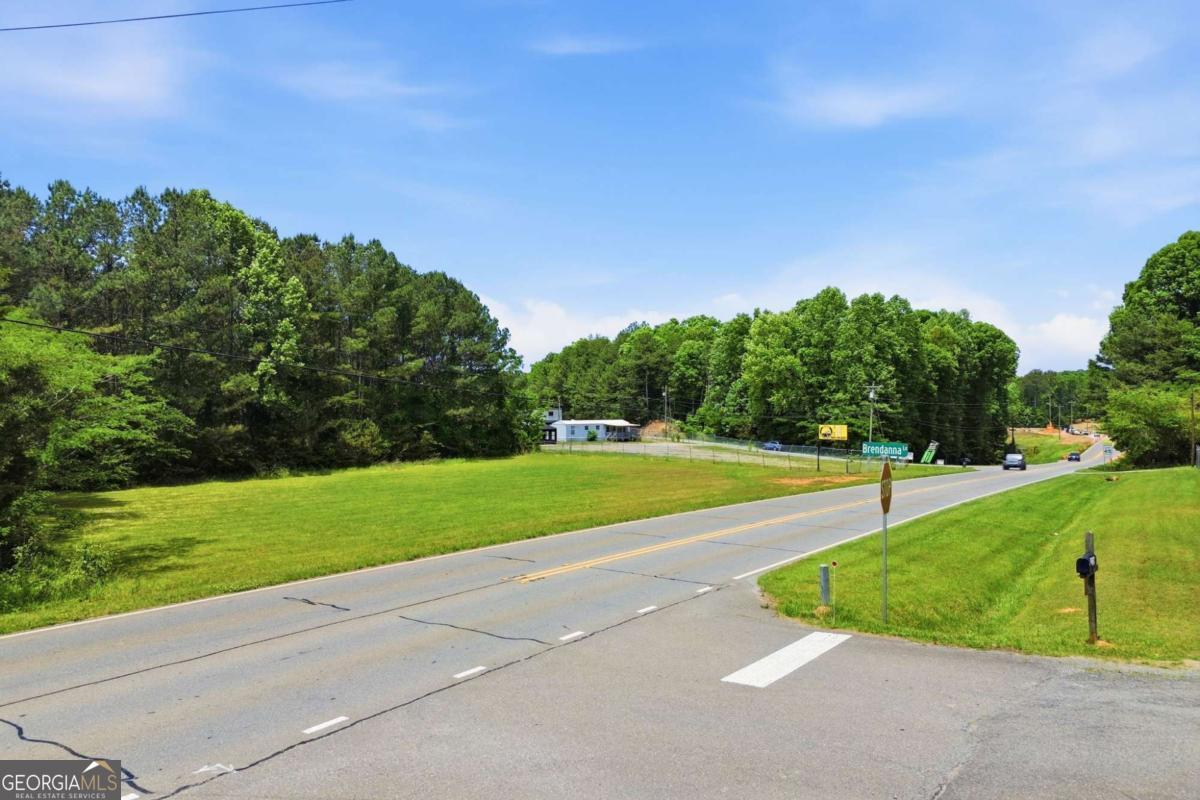 2900 Highway 53 E Property Photo 7