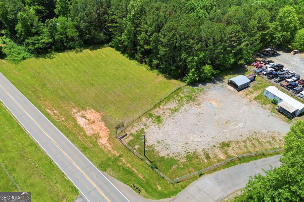 2900 Highway 53 E Property Photo 8