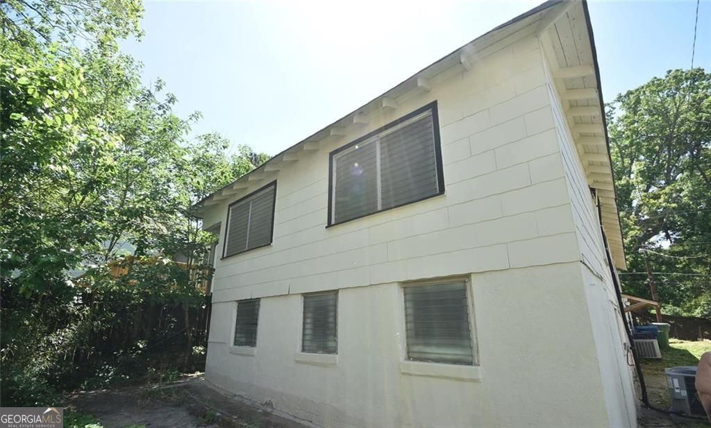 89 Ollie Street Nw Property Photo 3