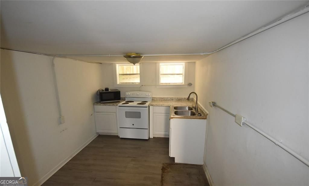 89 Ollie Street Nw Property Photo 10