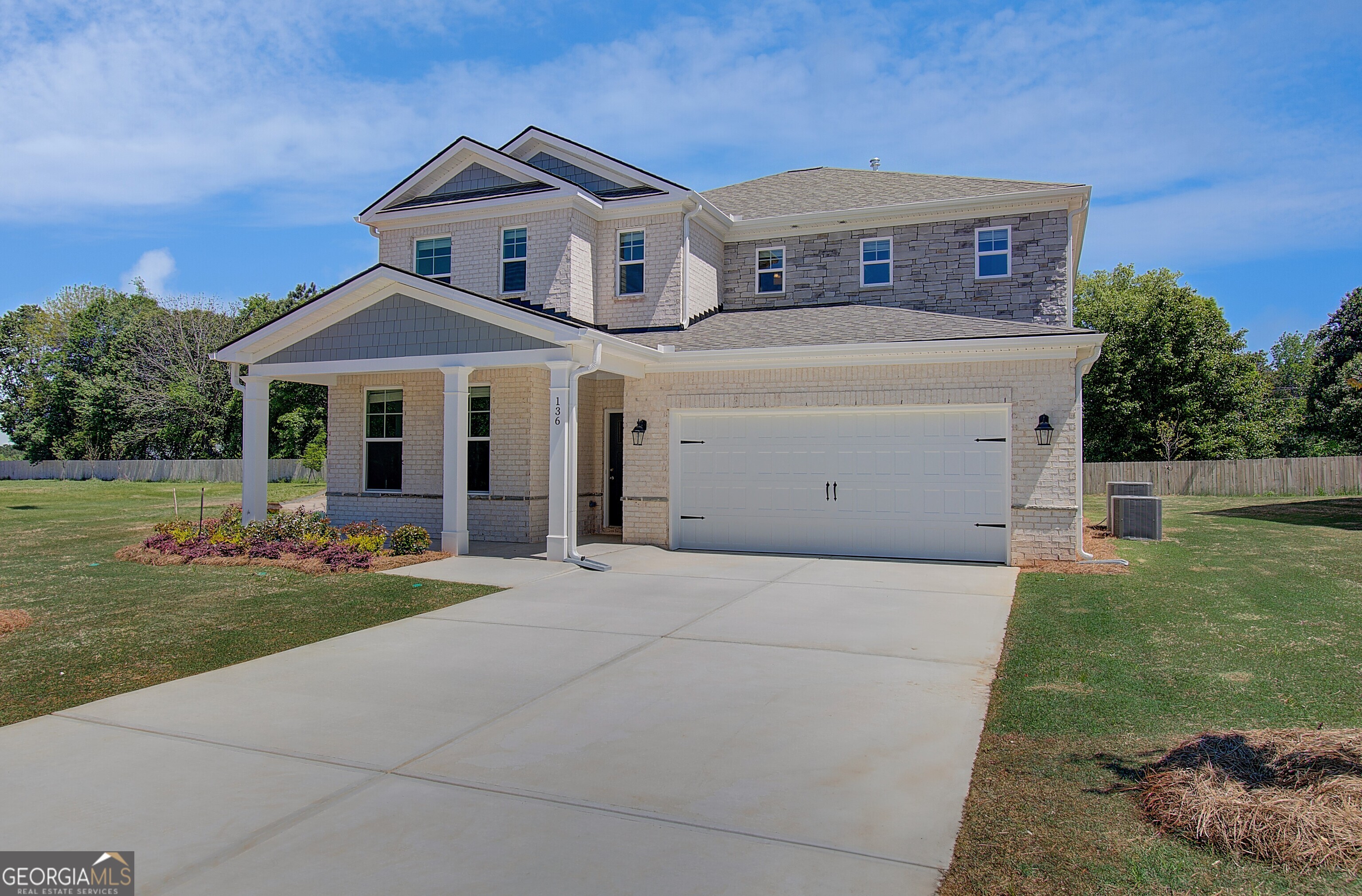 681 Leafy Branch Way Property Photo 2