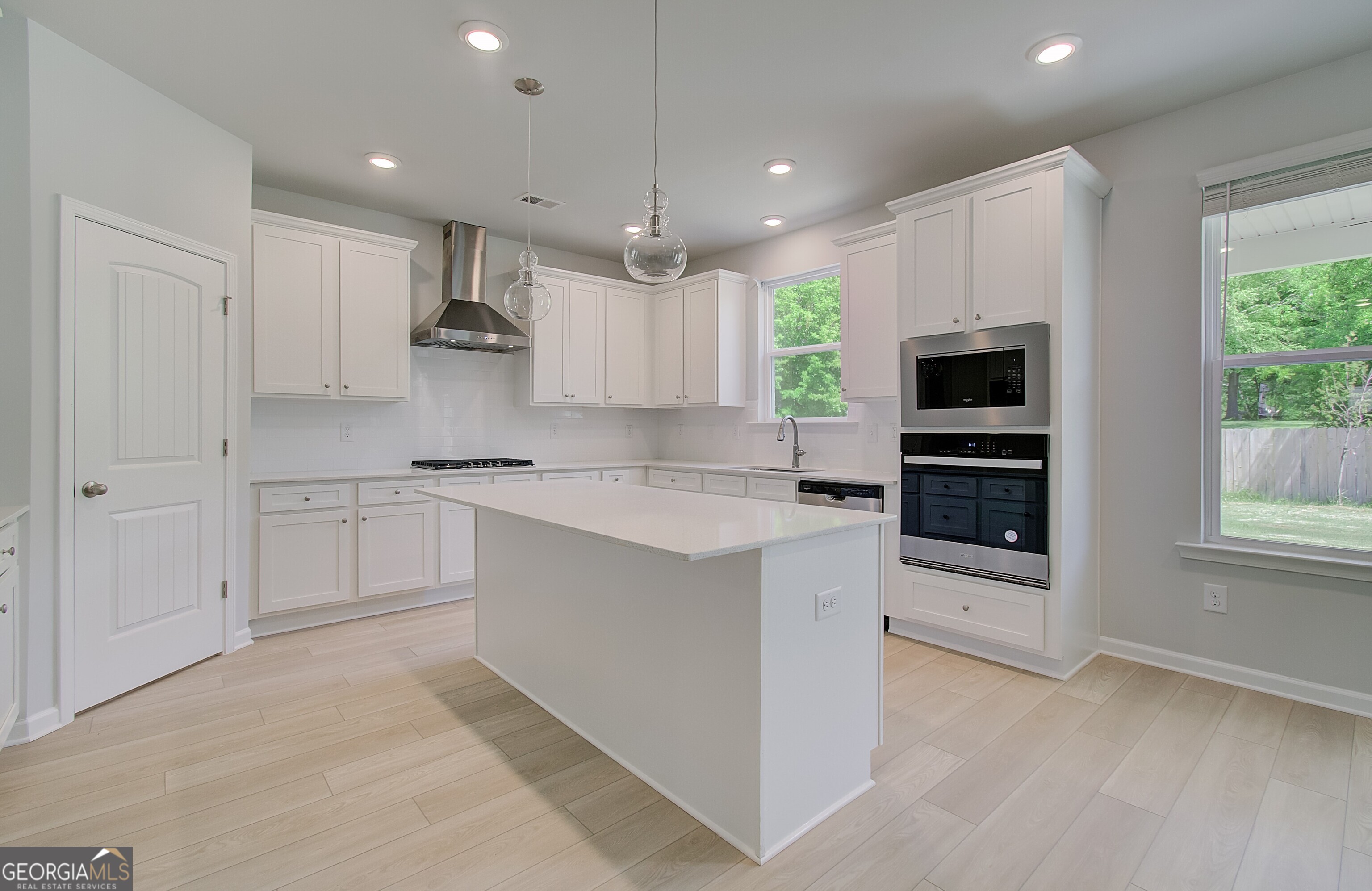681 Leafy Branch Way Property Photo 8