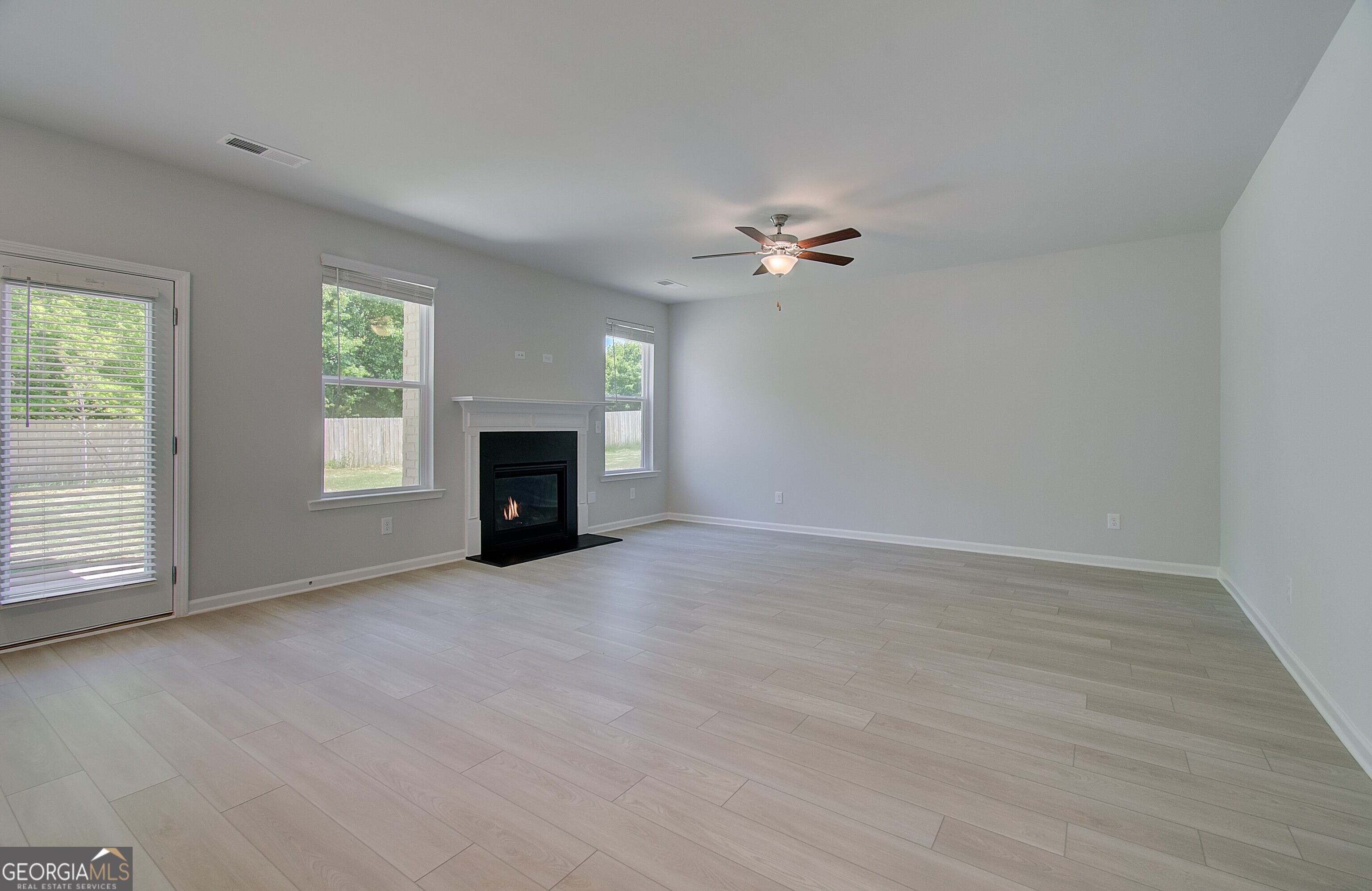 681 Leafy Branch Way Property Photo 13