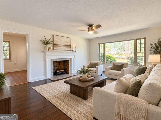 347 S College Street Property Photo 2