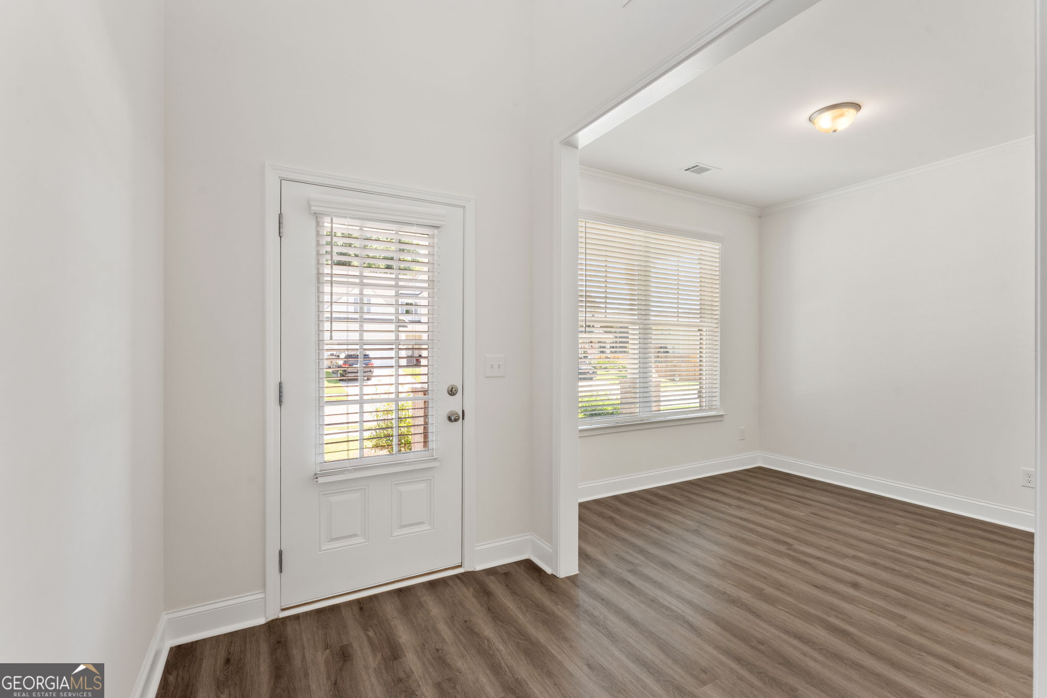 7332 Rocklin Lane Property Photo 3