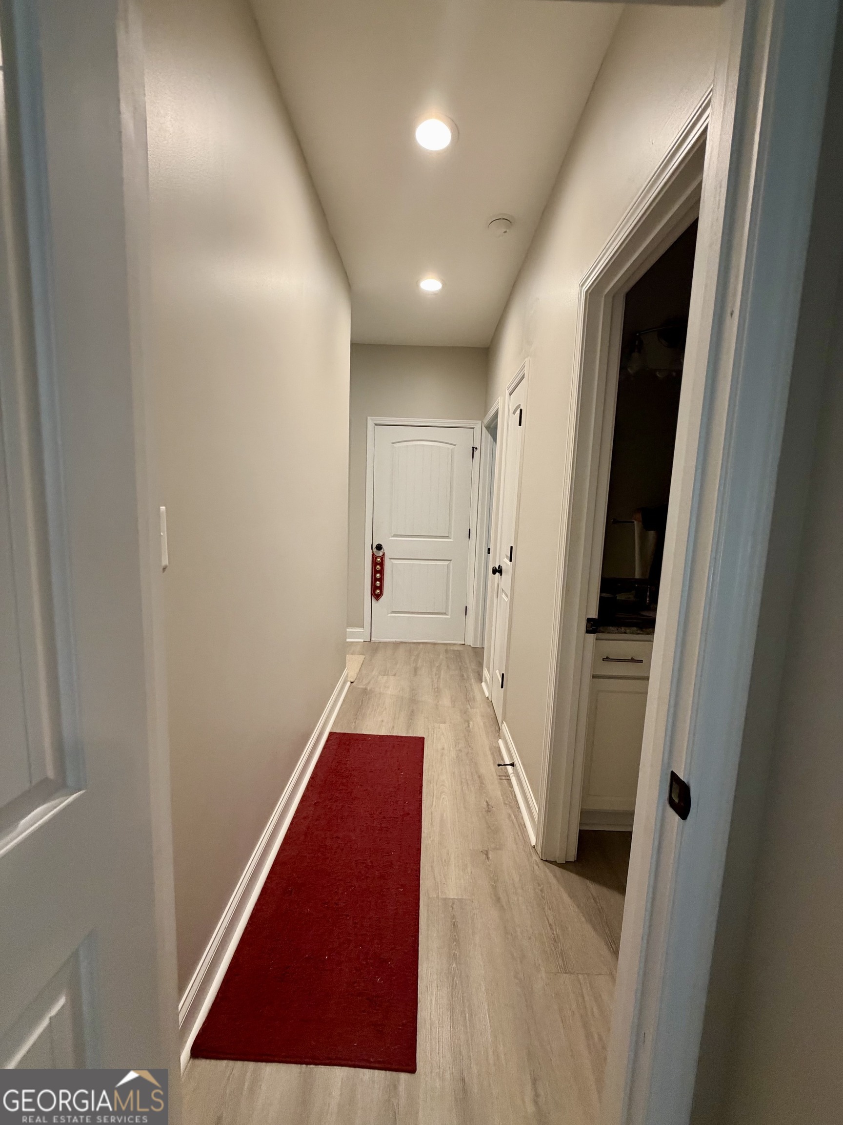 108 Cambridge Court Ne Property Photo 28