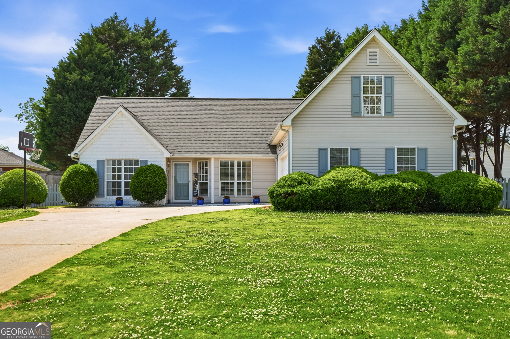 35 Shenandoah Drive Property Photo 1