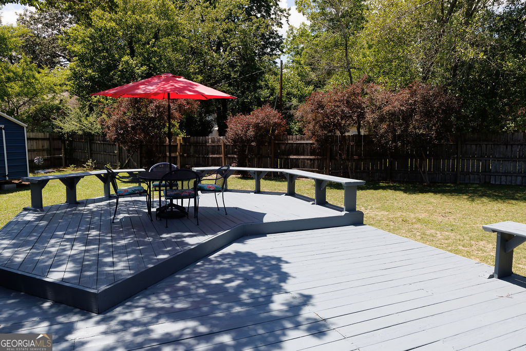 211 N Broad Street Property Photo 8