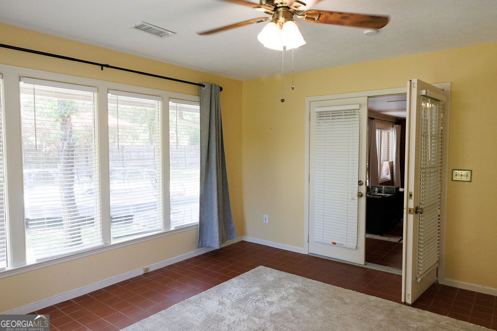 211 N Broad Street Property Photo 29