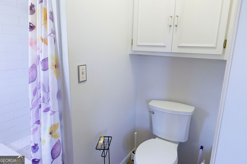 211 N Broad Street Property Photo 38