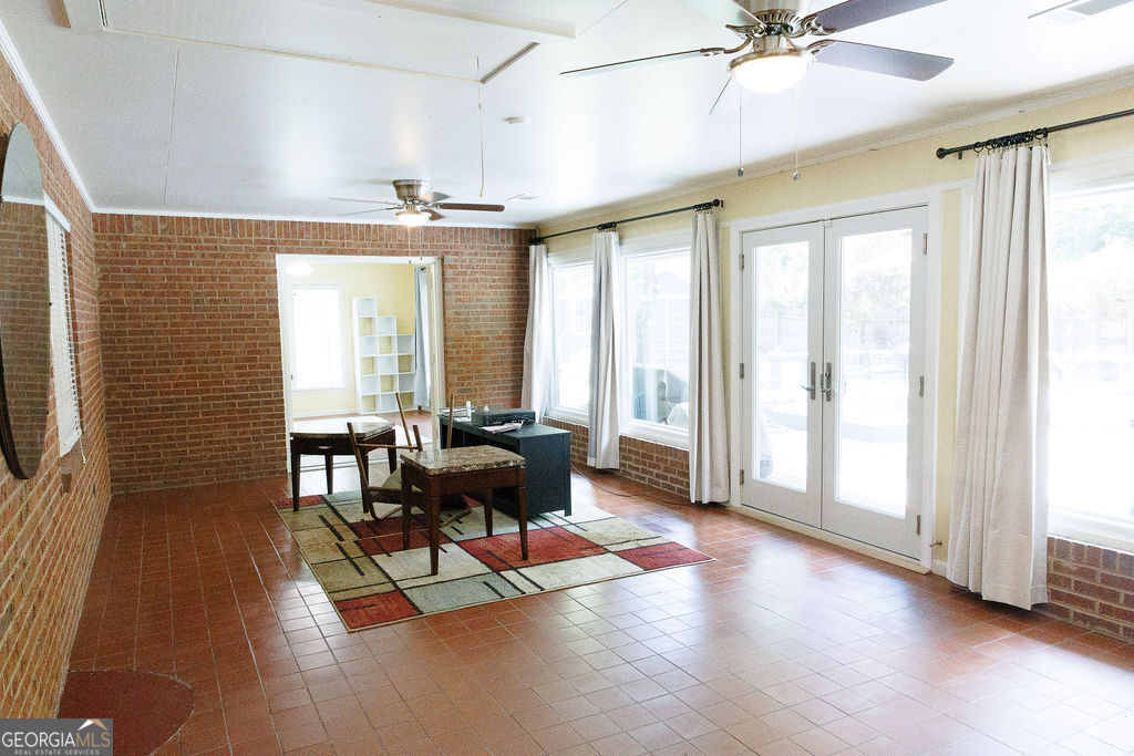211 N Broad Street Property Photo 48