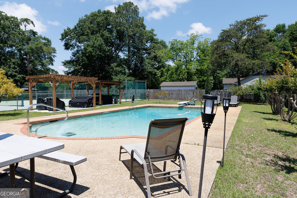 211 N Broad Street Property Photo 59