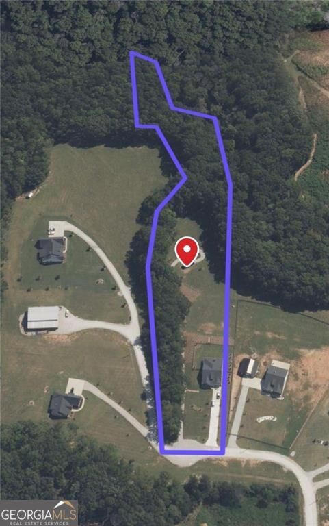 330 Taylor Path Property Photo 4
