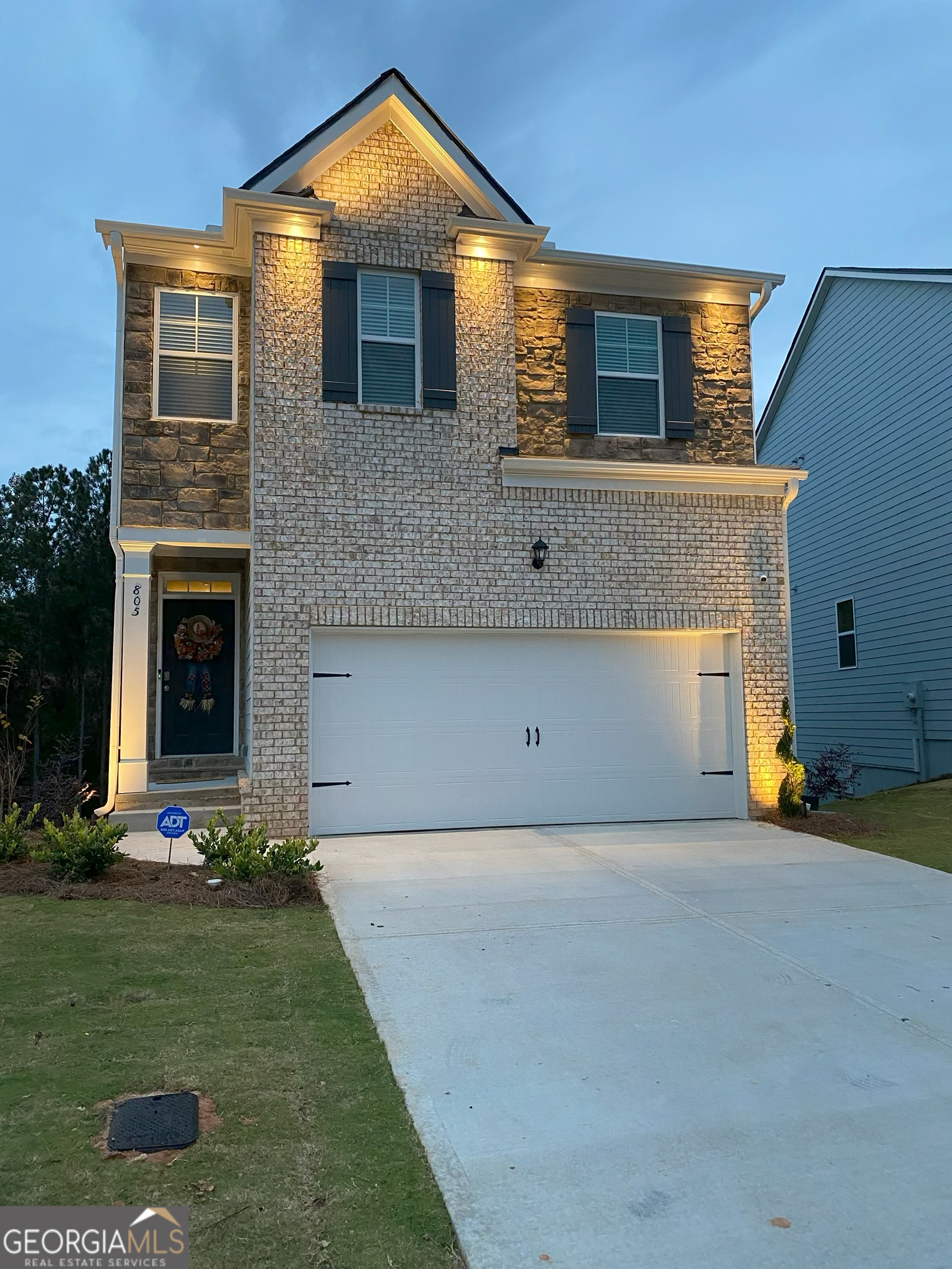 805 Bentley Drive Property Photo 1