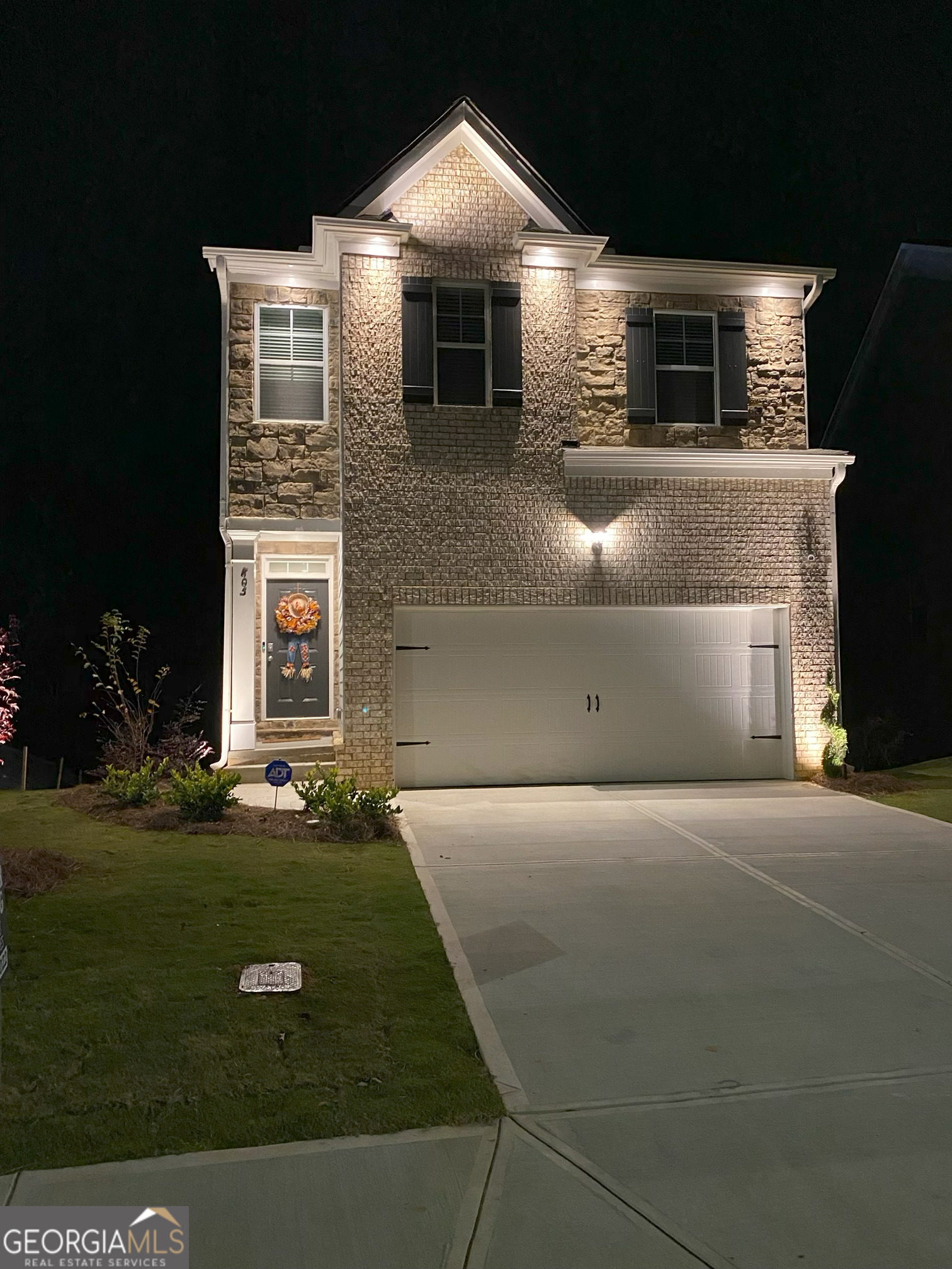 805 Bentley Drive Property Photo 3