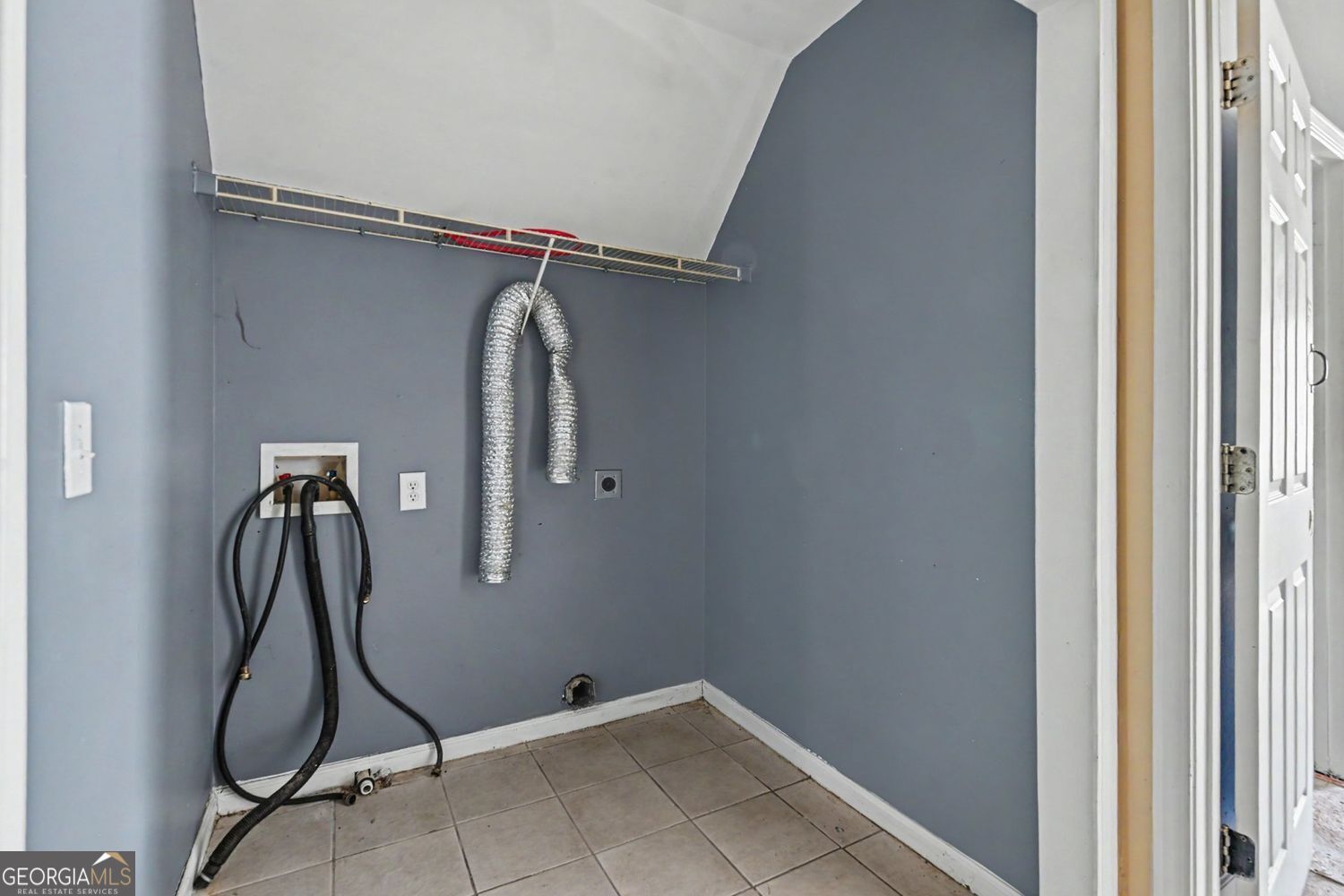 1451 Kennesaw Drive Nw # B Property Photo 20