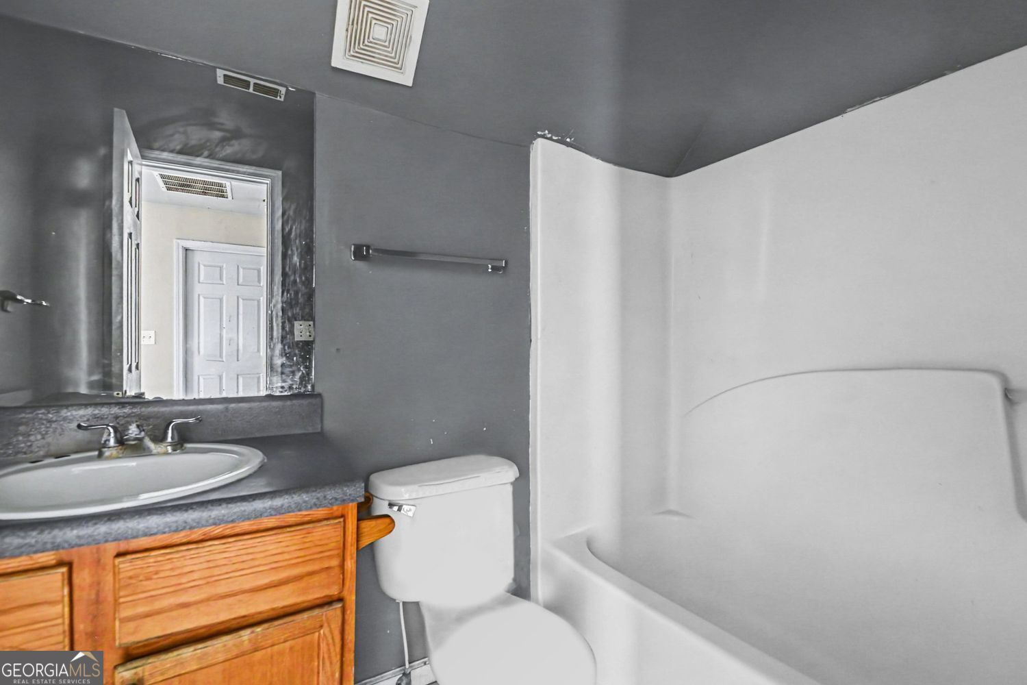 1451 Kennesaw Drive Nw # B Property Photo 23