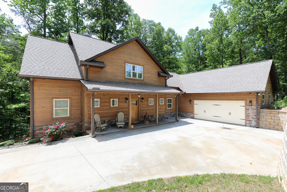 990 Yonah Lake Drive Property Photo 1