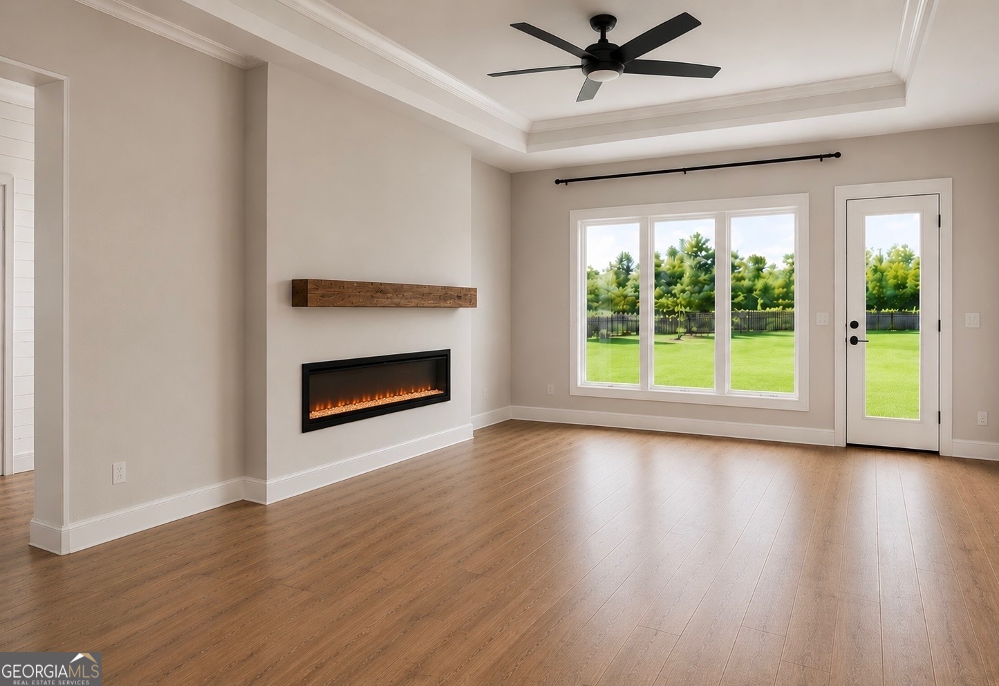 591 40th Street Property Photo 4