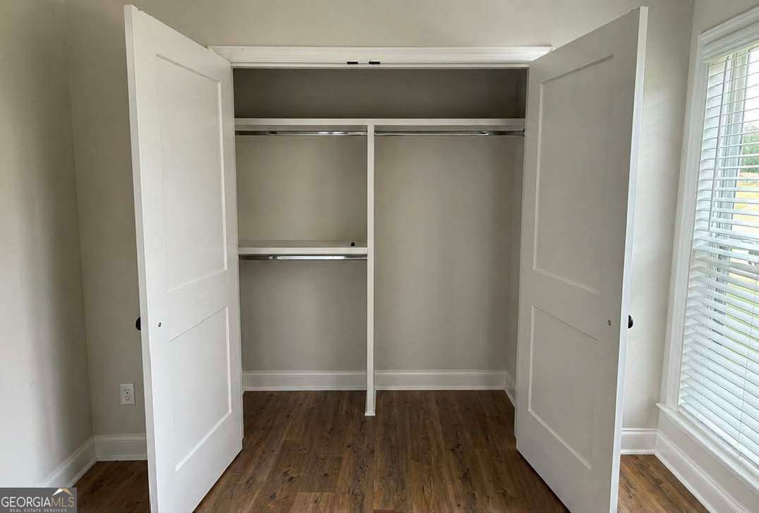 591 40th Street Property Photo 18