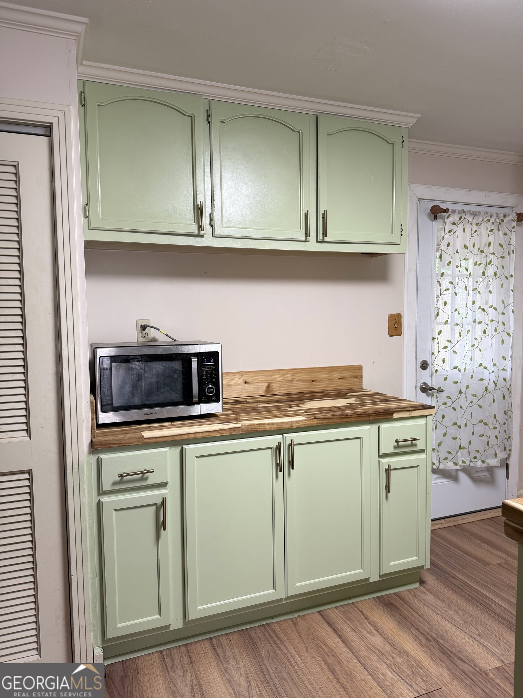112 Geneva Street Property Photo 15