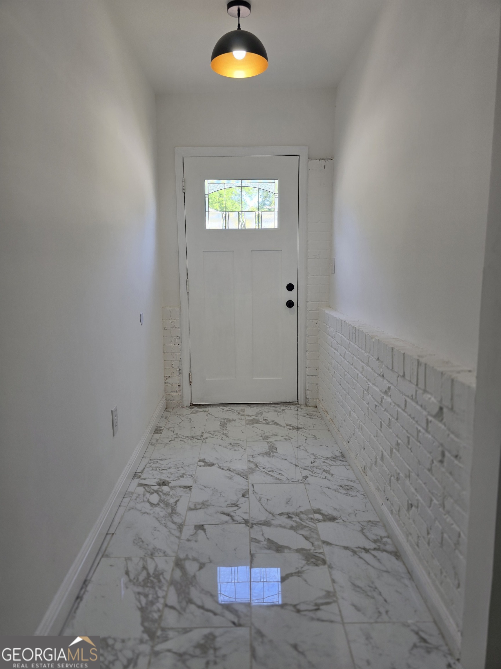 191 Forest Avenue Property Photo 2