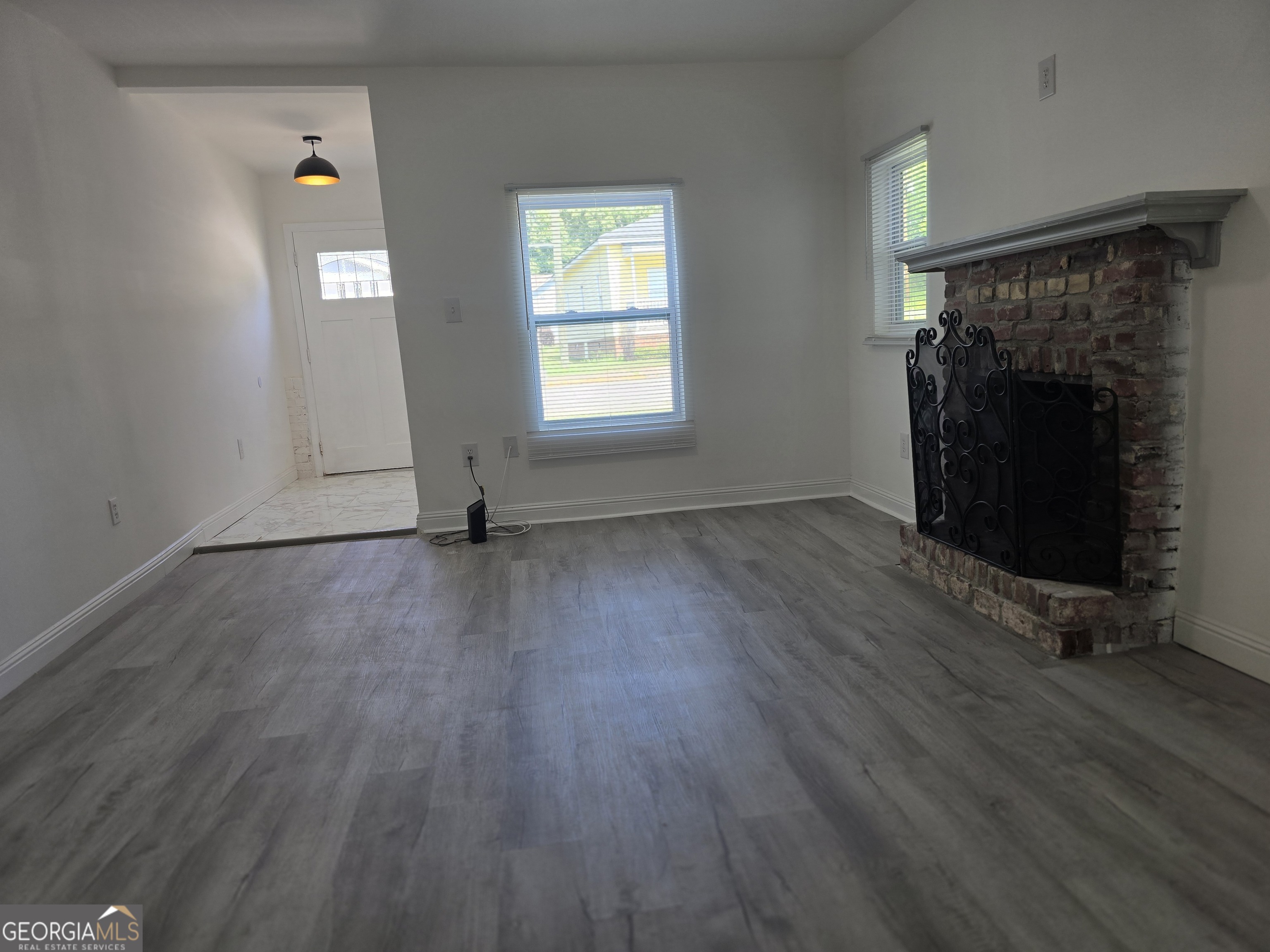 191 Forest Avenue Property Photo 5