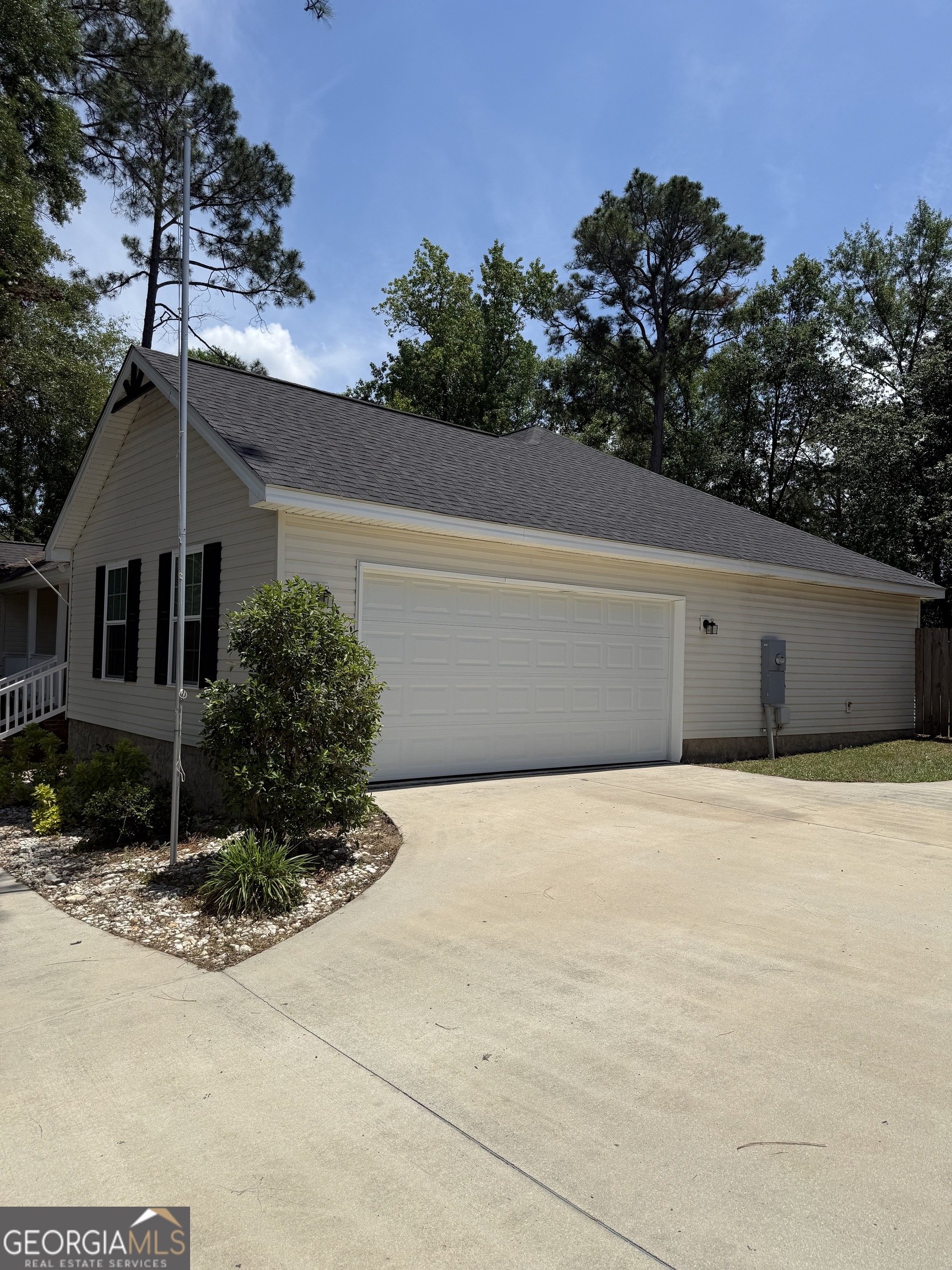 403 Wilburn Cr Property Photo 3
