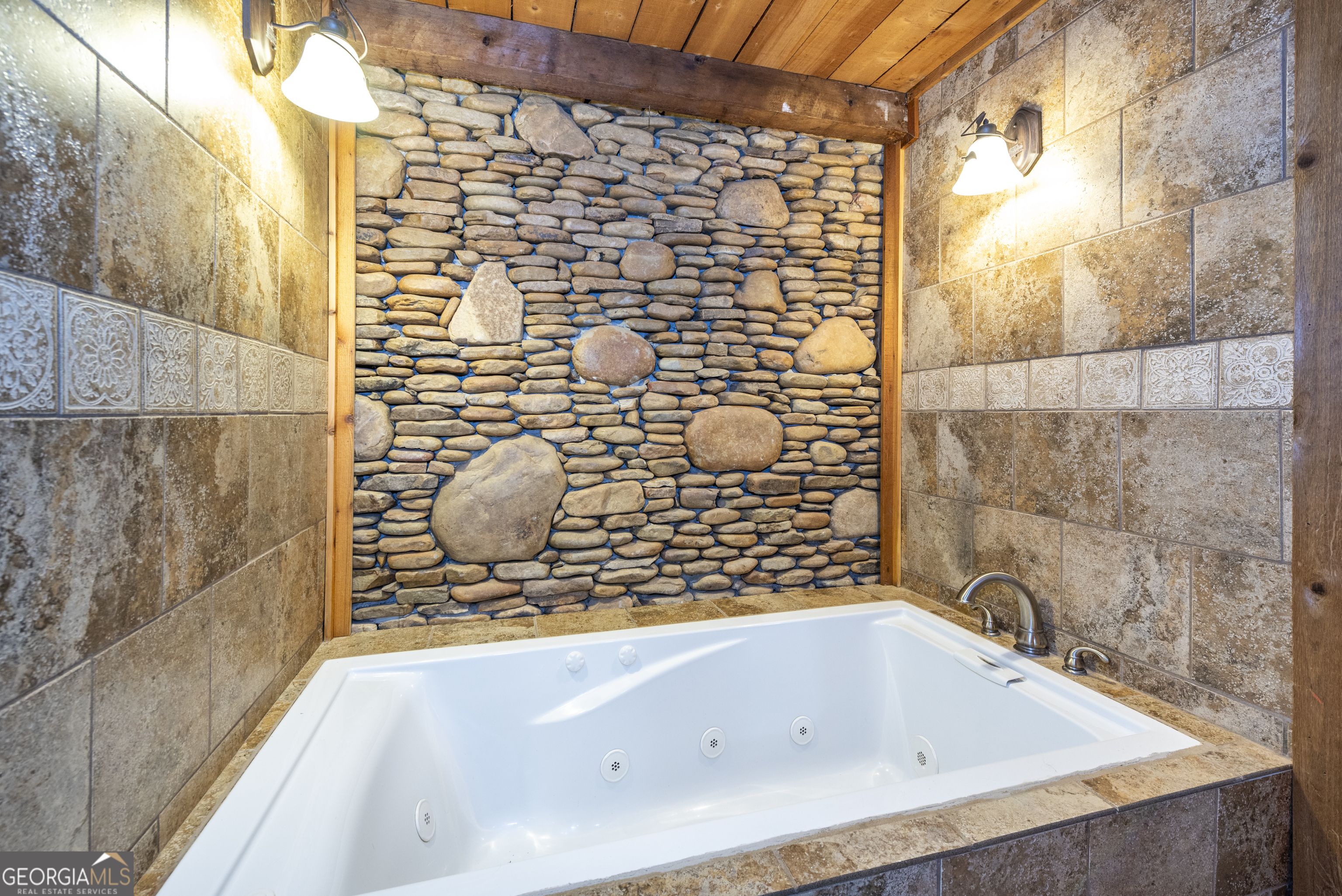 4674 Chestatee Heights Road Property Photo 13