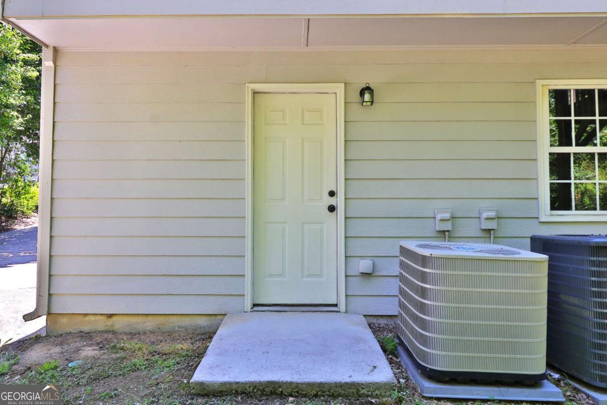 353 Fall View Court Property Photo 9