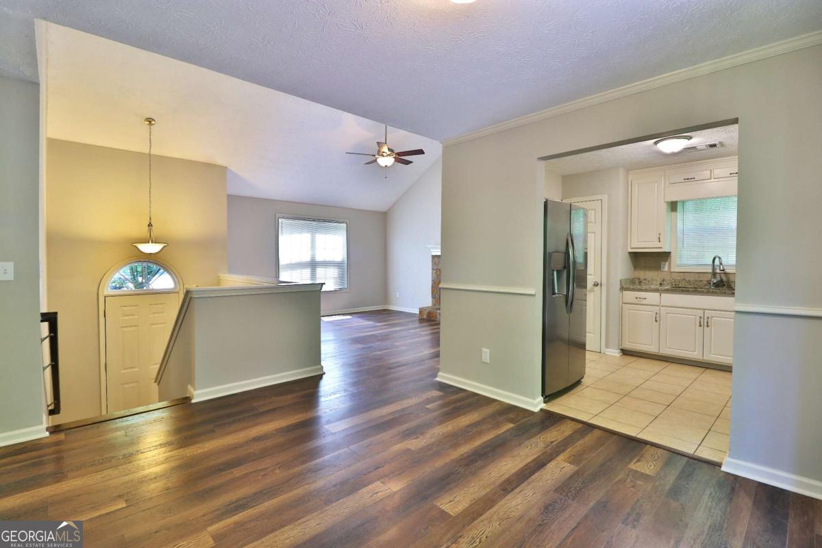 353 Fall View Court Property Photo 20