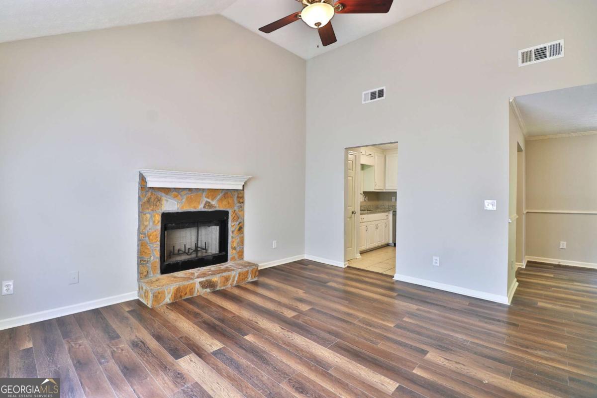353 Fall View Court Property Photo 23