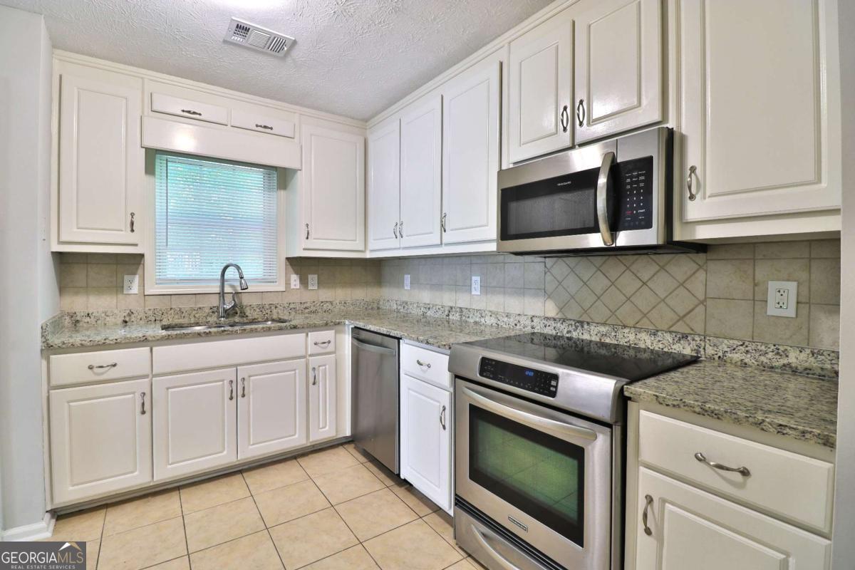 353 Fall View Court Property Photo 26