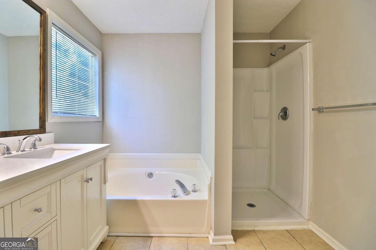 353 Fall View Court Property Photo 40
