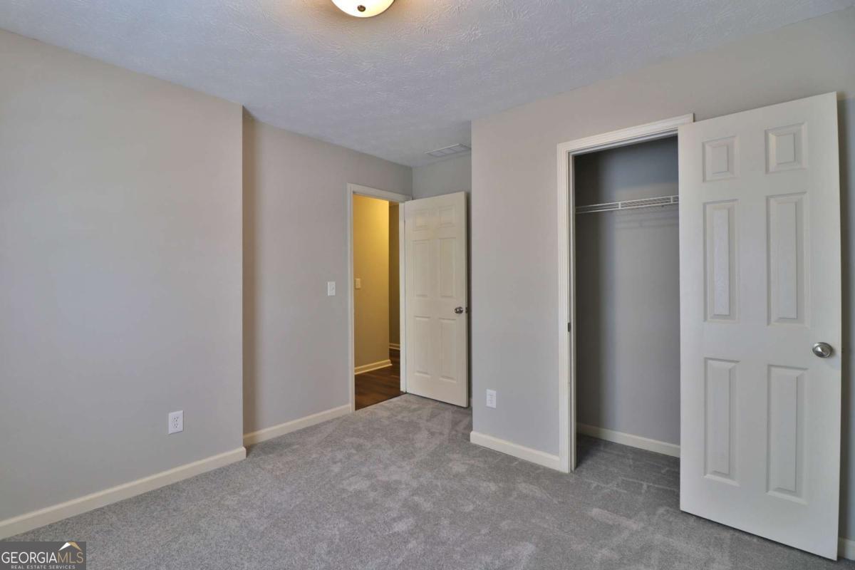 353 Fall View Court Property Photo 44