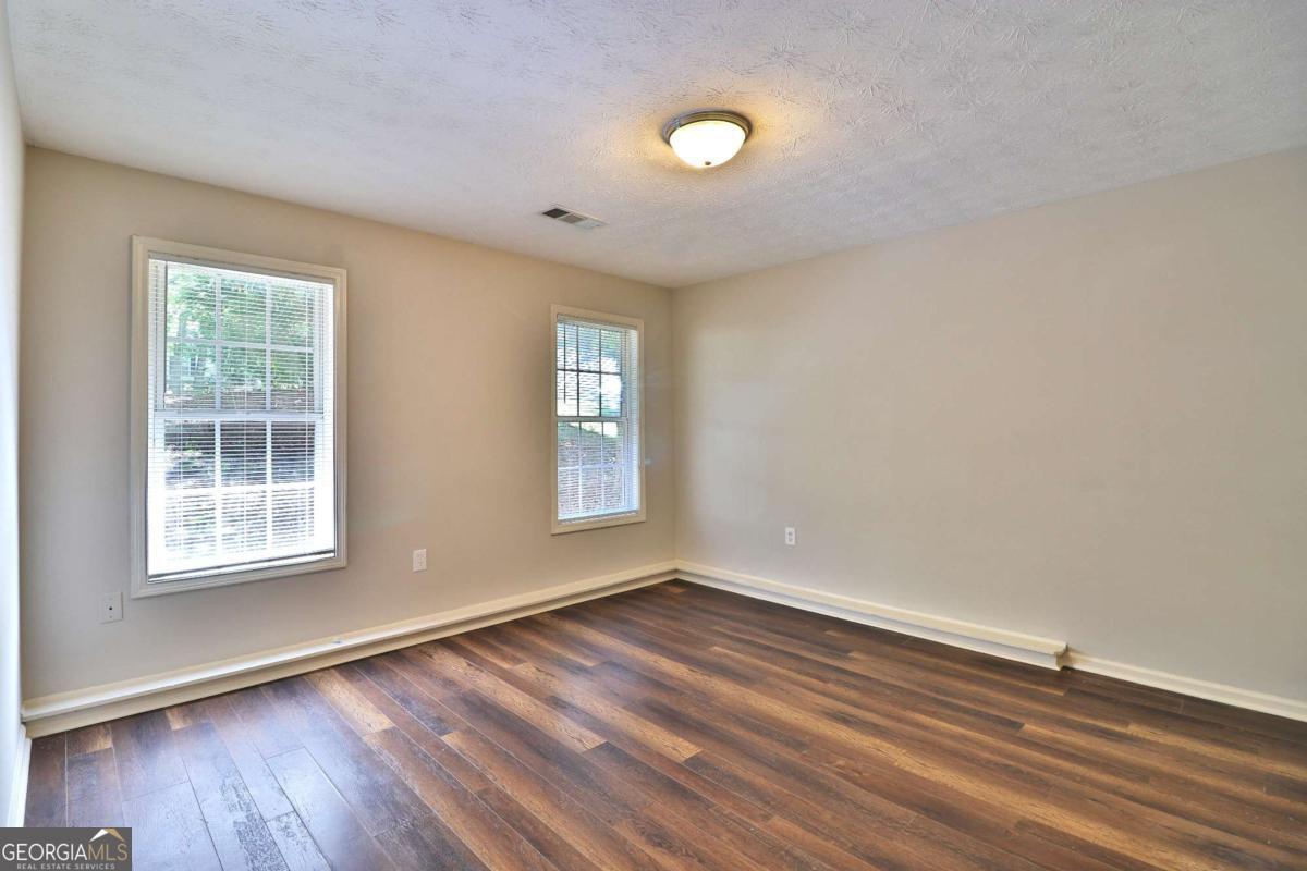 353 Fall View Court Property Photo 52