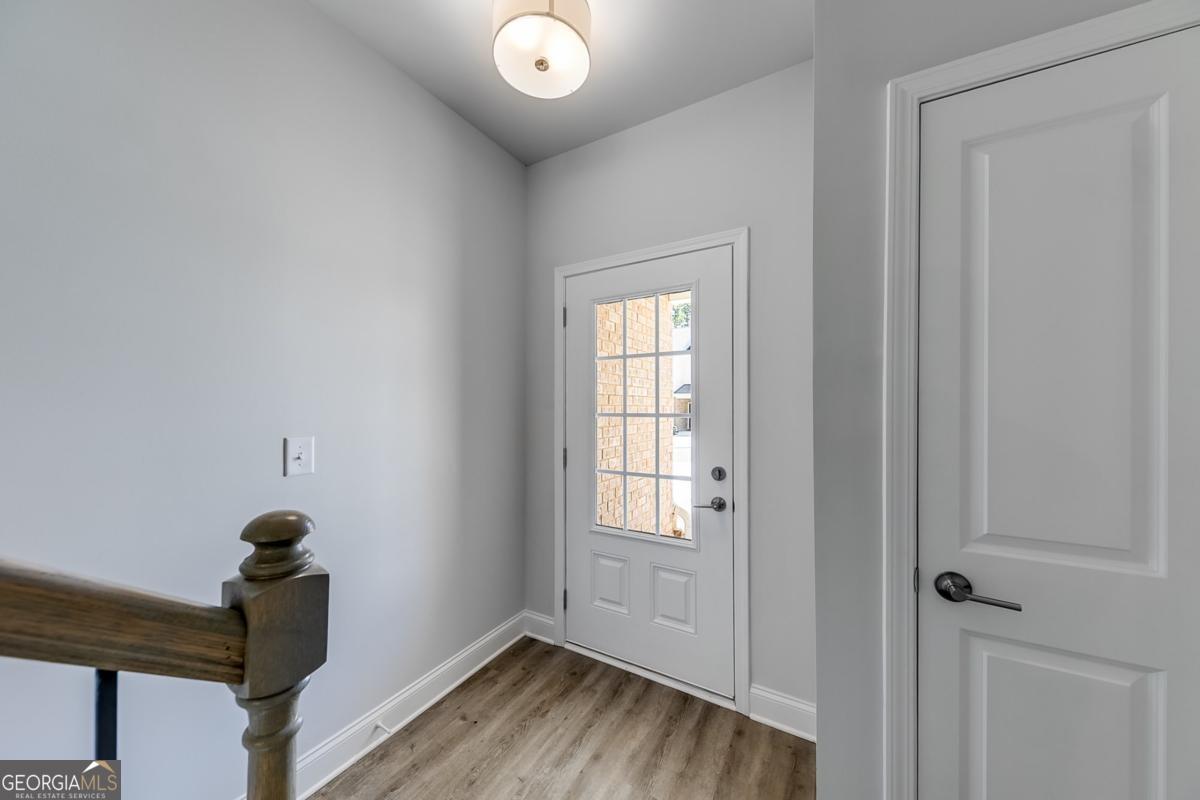 119 Greenview Court Property Photo 4