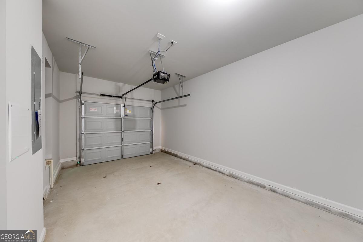 119 Greenview Court Property Photo 14